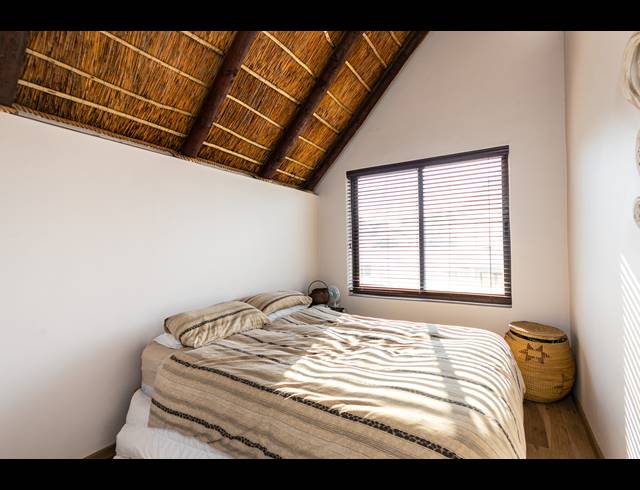 4 BEDROOM HOUSE FOR SALE IN WEST BEACH